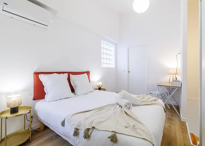 1 Bdr Duplex Downtown - Ac Апартаменты