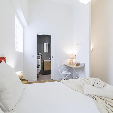 1 Bdr Duplex Downtown - Ac Lägenhet *