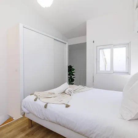 1 Bdr Duplex Downtown - Ac Lägenhet