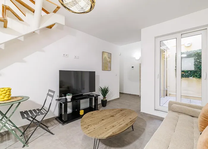 アパート 1 Bdr Duplex Downtown - Ac ニース
