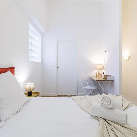 1 Bdr Duplex Downtown - Ac דירה