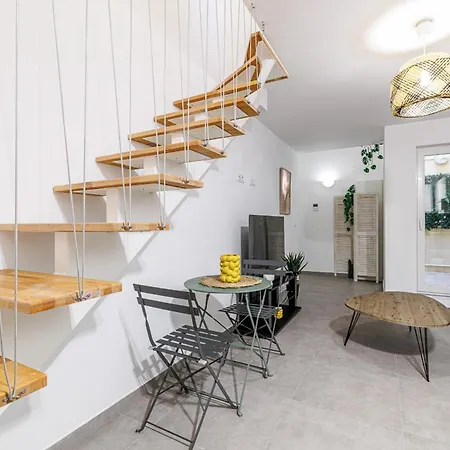 Apartment 1 Bdr Duplex Downtown - Ac